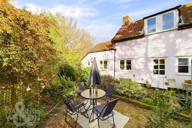 Thumbnail Semi-detached house for sale in Chequers Lane, Bressingham, Diss