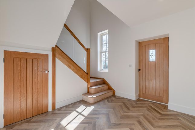 8639739-Interior14.Jpg