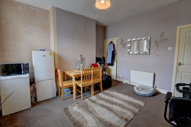 Terraced house to rent in Parliament Street, Burnley
