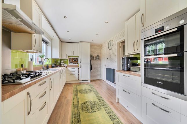 8, Purcell Way, Shefford photo 4