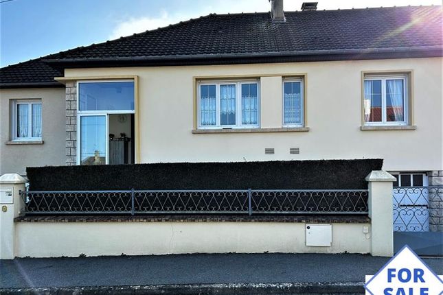 Property for sale in Saint-Germain-Du-Corbeis, Basse-Normandie, 61000, France