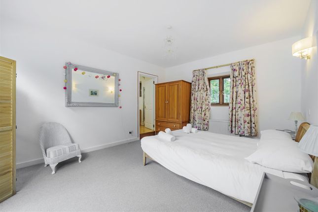 Bow Mill Bed 1..Jpg
