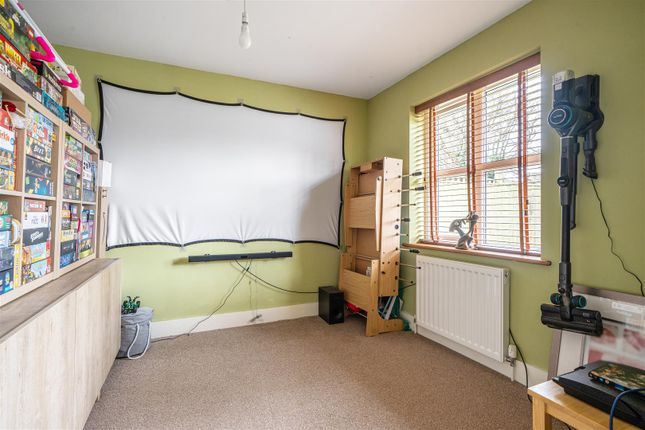 4, Jubilee Gardens, Wantage photo 4