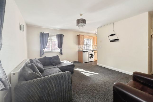 2 Charlotte Court, Wheaton Avenue, Leeds photo 3