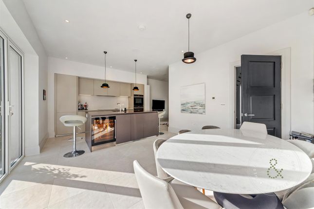 10, Llandaff Place, Cardiff photo 3