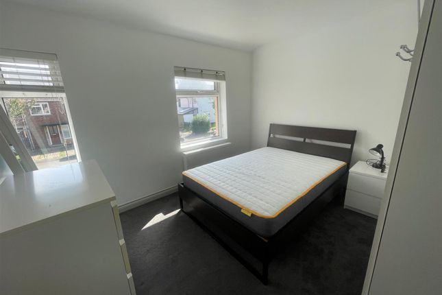 Room 5, 211, Ullswater Road, Bristol photo 3