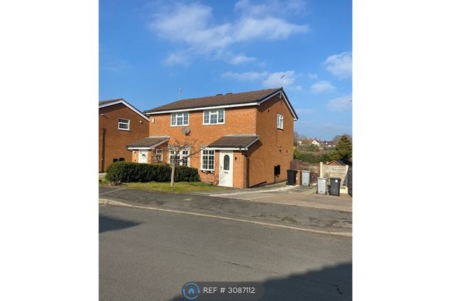 2-bed semi-detached on Congleton, £1,100/mo