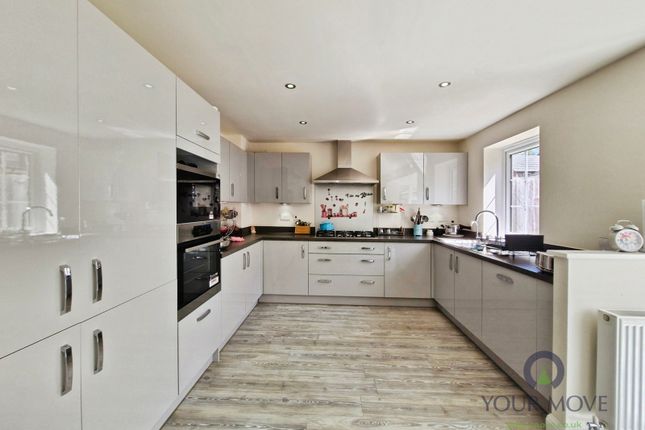 12, Gee Avenue, Coalville photo 2