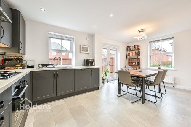 15 Birch Field Street, Preston photo 4