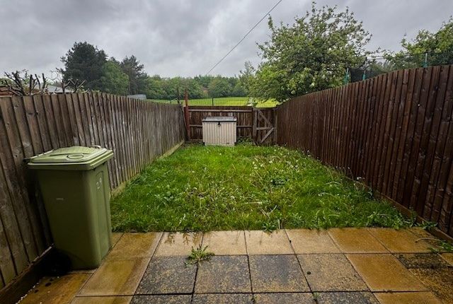29, MILTON KEYNES photo 2