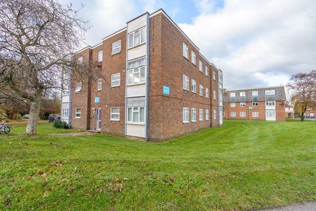 Thumbnail Flat for sale in Charles Avenue, Chichester