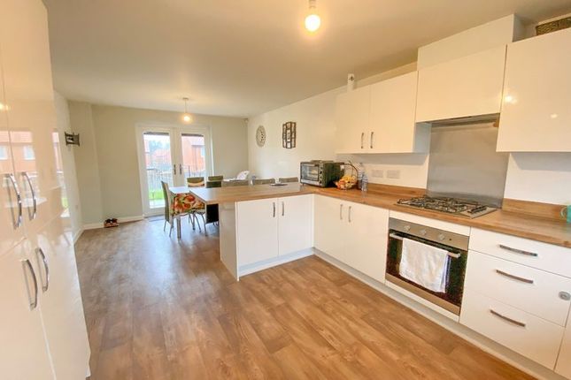 3, Spring Beck Avenue, Malton photo 4