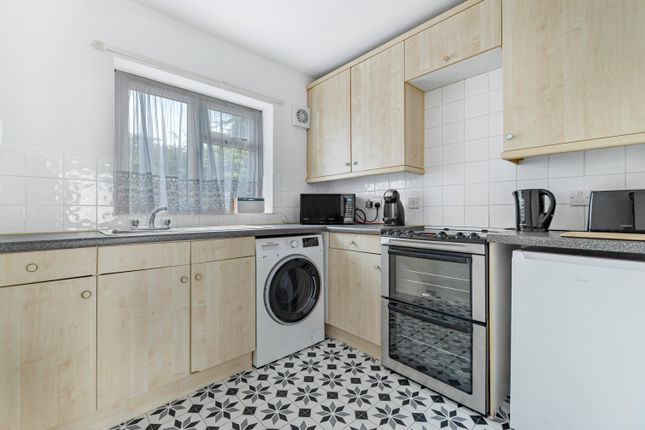 Kitchen (2)
