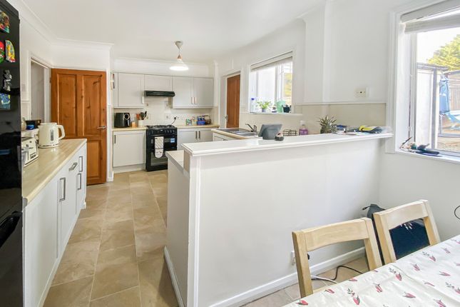 34, Abbott Road, Didcot photo 2