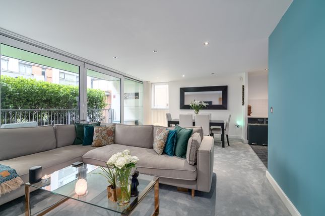 Flat for sale in Baltic Apartments, London