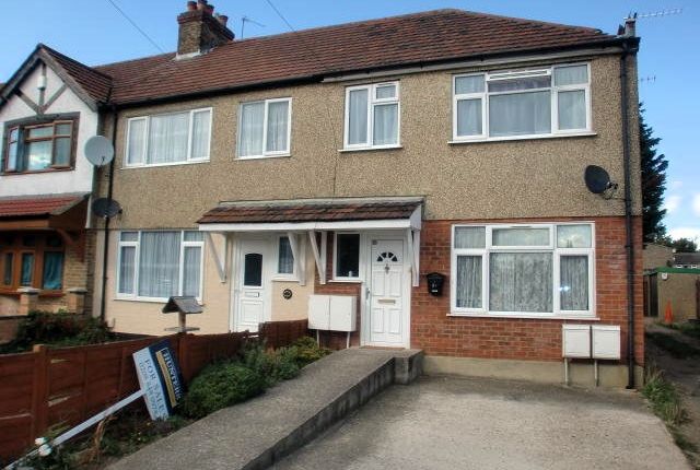 2-bed maisonette on 2B, Tudor Square, Hayes, £280,000
