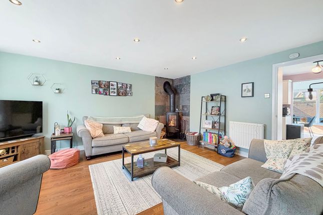 54 Sorrel Drive, Hengoed photo 3