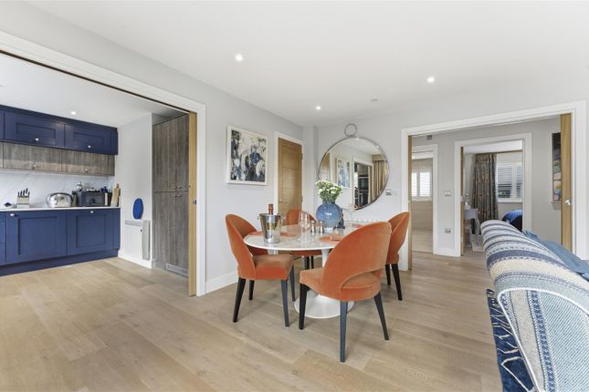 Apartment 5, Plas Dorlan, Minafon, Cowbridge photo 3