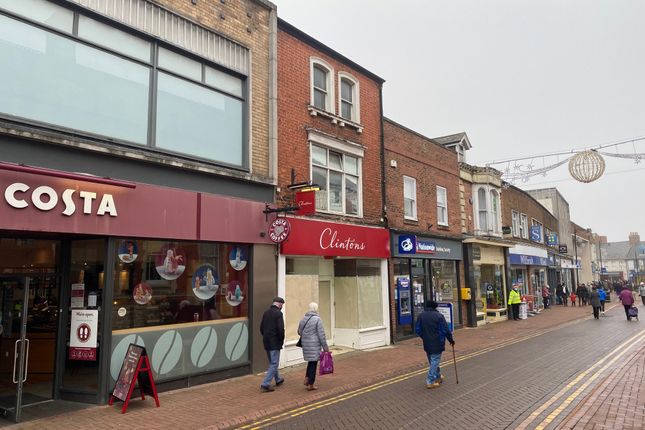 Thumbnail Retail premises to let in Hall Place, Spalding
