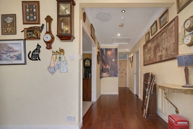 43 Fairview Road, Basildon, Essex photo 5