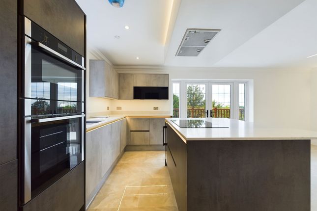 Valley View, Mill Lane, Worthing photo 3