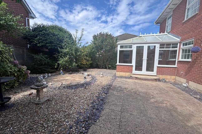 10, Carre Gardens, Weston-Super-Mare photo 4