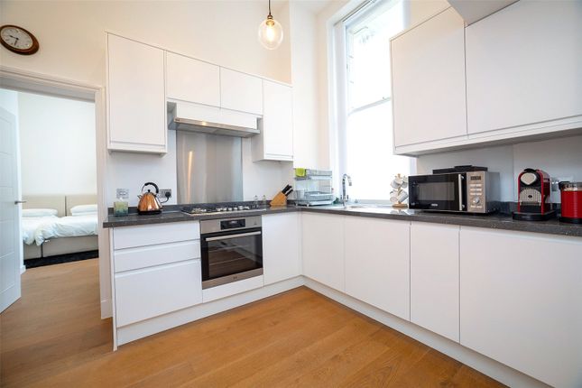 Flat 2, 115B,, Queen's Gate, London photo 3
