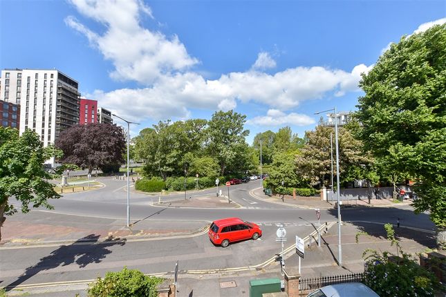 Studio flat on Stanford Avenue, Brighton, £130,000