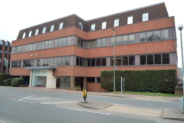Office to let in Knoll Road, Camberley