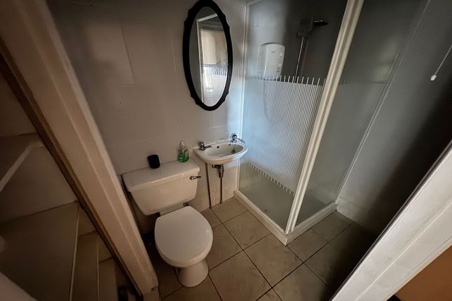 21, Dougliehill Terrace, Port Glasgow photo 5