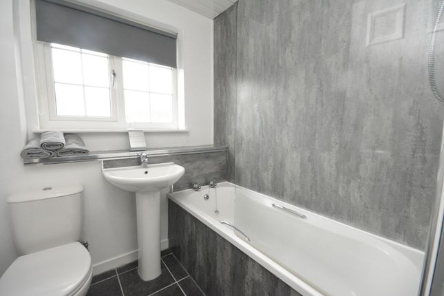 19 Ewing Avenue, Falkirk photo 4