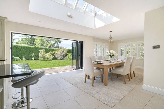 Kingswood Cottage,, High Park Avenue, East Horsley photo 4