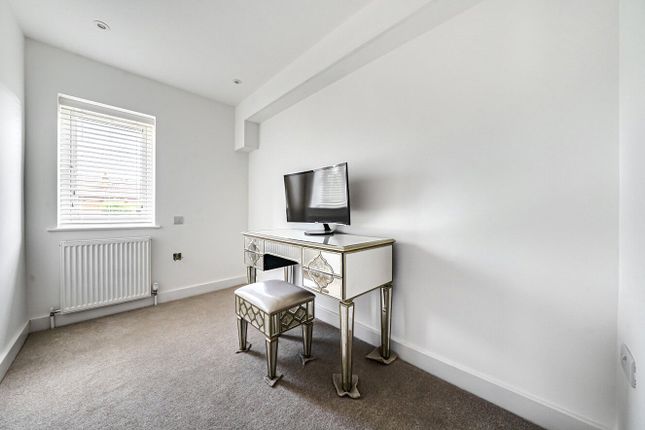 Flat 2,, New Road, Dartford photo 5