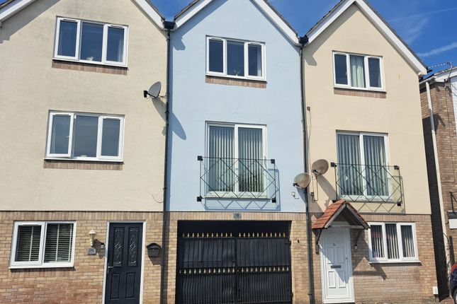 3-bed other on 1B, Gale Moor Avenue, Gosport, £290,000