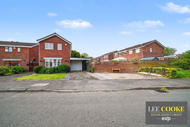 11, Green Meadow Road, Willenhall photo 2