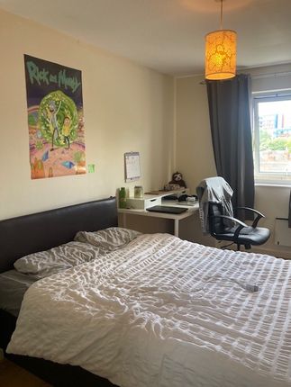 Flat to rent in Upper York Street, Fremington Court, The Butts, Spon End