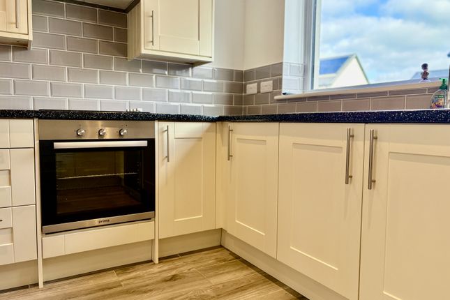 28 Cae'r Pandy, Penrhyncoch, Aberystwyth photo 3