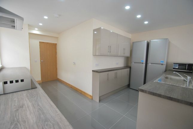 Colum Road, Cardiff photo 3