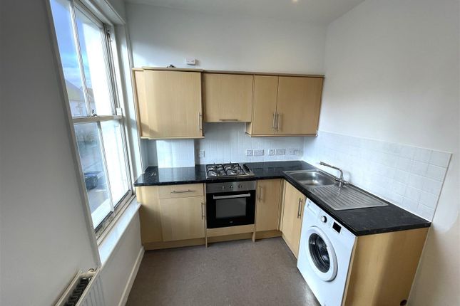 Flat 2, 86, High Street, Brighton photo 3