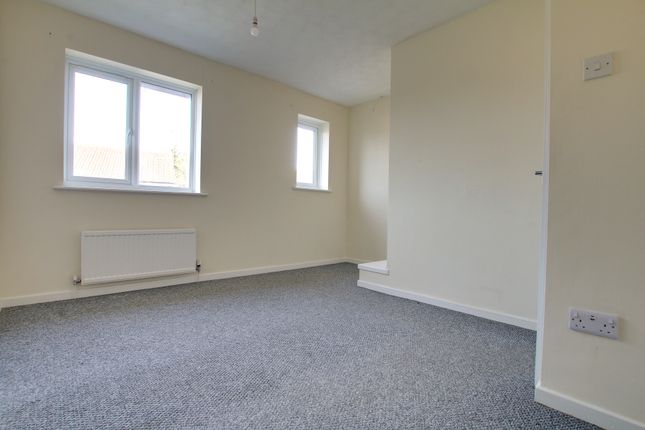 30, Kingfisher Close, Chatteris photo 4