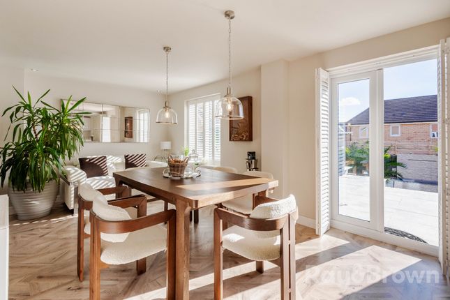 7 Railway Road, Barry photo 3