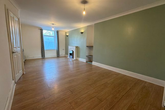 4, Trinity Place, Swansea photo 2