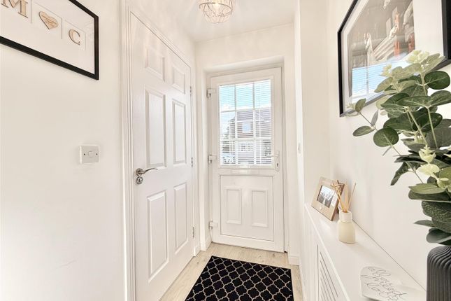 78, Bell Quadrant, Motherwell photo 2