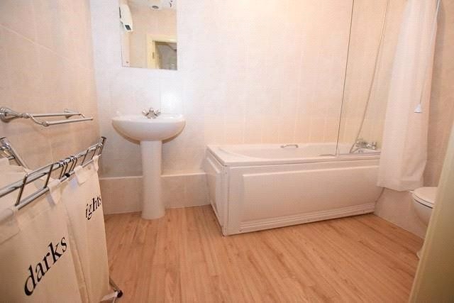 20, St Andrews Court, Durham photo 4