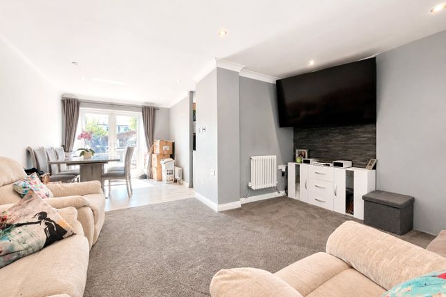 30, Peverel Green, Gillingham photo 4