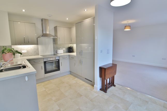 Flat 3 Church View, 1, South Lane, Waterlooville photo 2