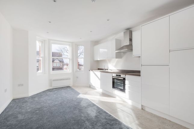 Flat 2, 36 Park Lane, Wallington photo 2