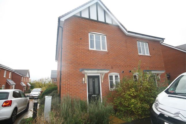 Thumbnail Property to rent in Starling Crescent, Slough