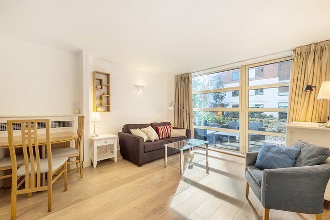 Flat to rent in 199-203 Buckingham Palace Road, London