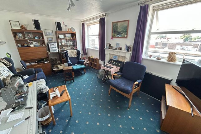 Flat 8, Warwick House,, Station Road, Warwickshire photo 2